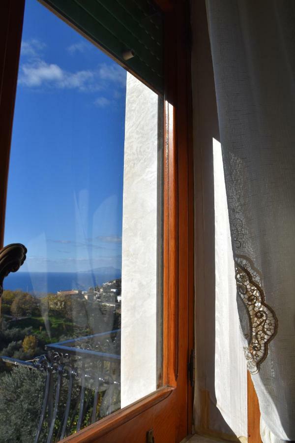 Apartmán Casa Dei Limoni Massa Lubrense Exteriér fotografie